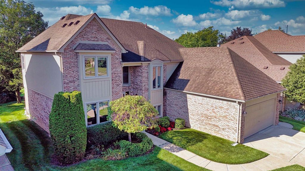 15792 Constitution Dr, Macomb township