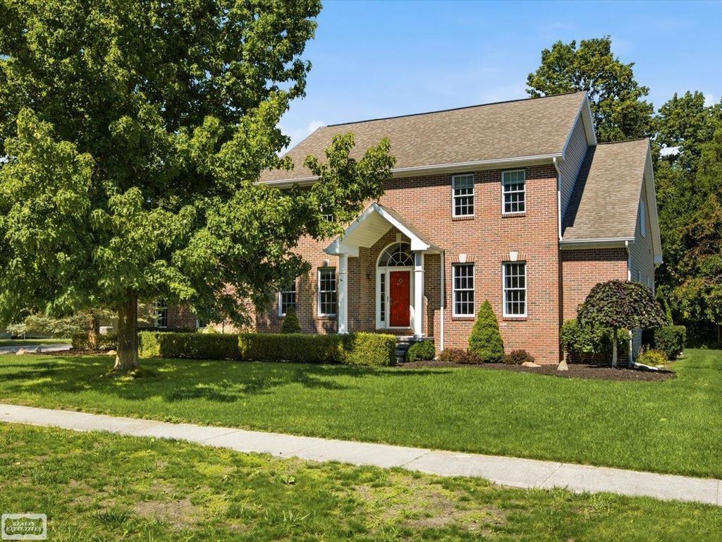 3276 Shorewood Ave, Fort Gratiot charter township