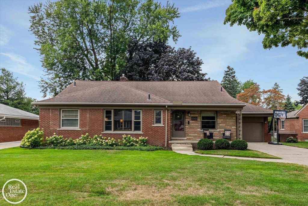 715 S Renaud Rd, Grosse Pointe Woods city