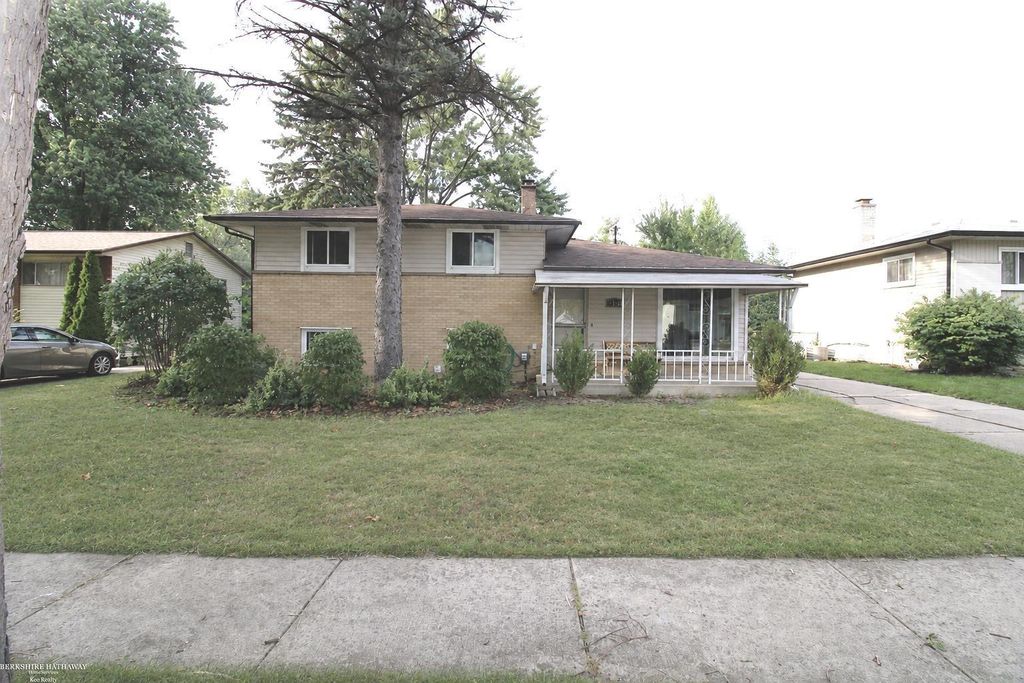 2131 Koper Dr, Sterling Heights city
