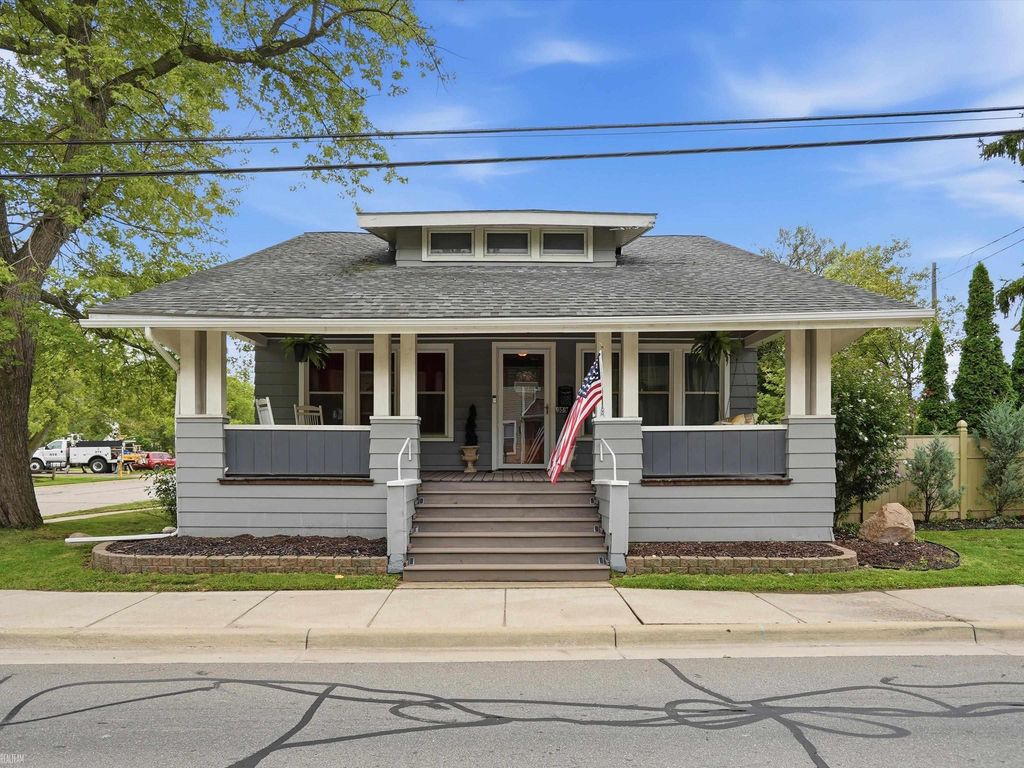 35920 Division Rd, Richmond city
