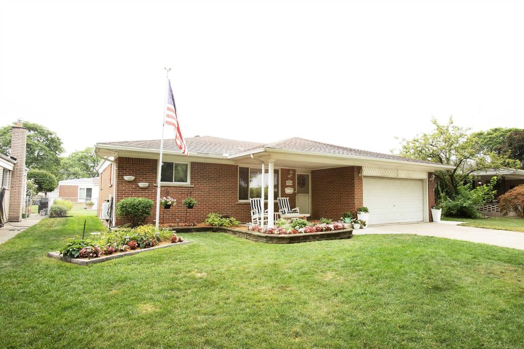 30918 Primrose Dr, Warren city