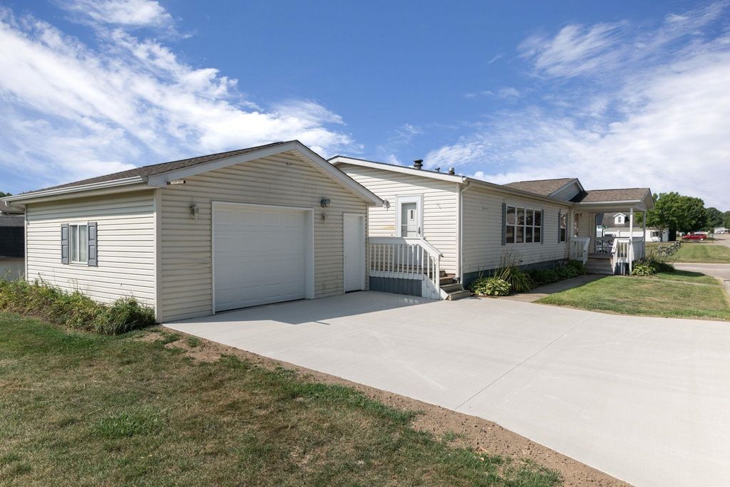 3761 Fox Chase Rd, Dryden township