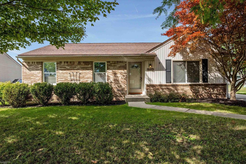 16395 Sudbury Ct, Macomb township