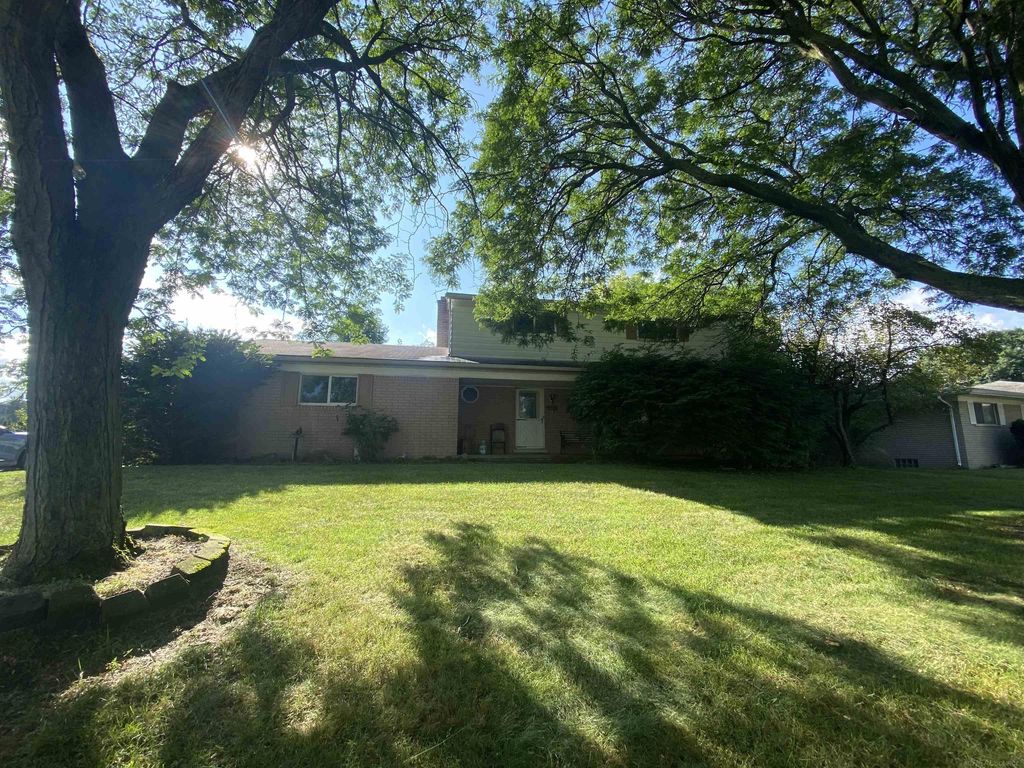 53695 Bramble Dr, Shelby charter township
