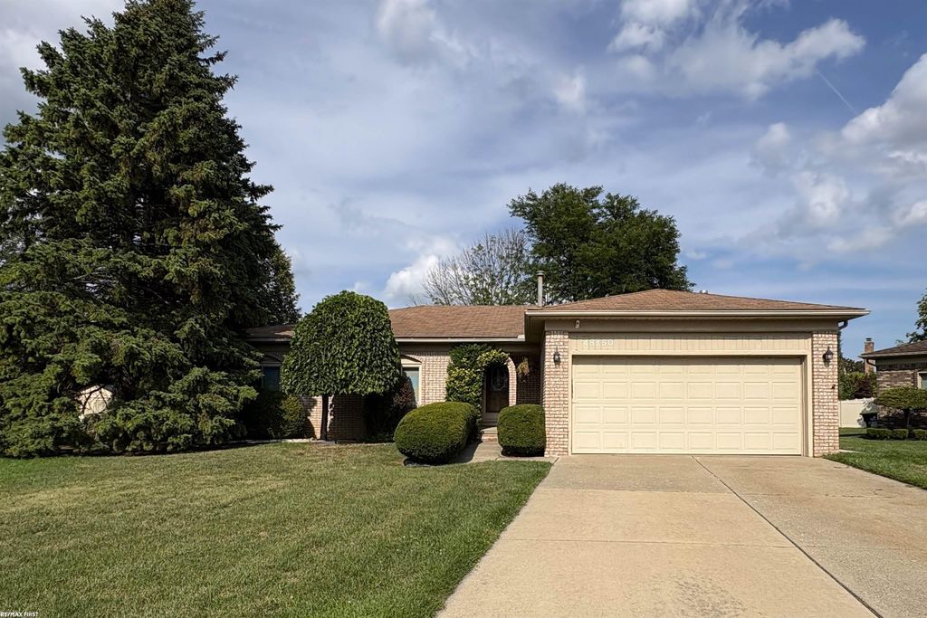 48150 Virginia Ct, Macomb township