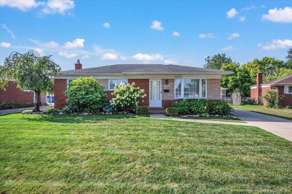 13814 Irvington Dr, Warren city