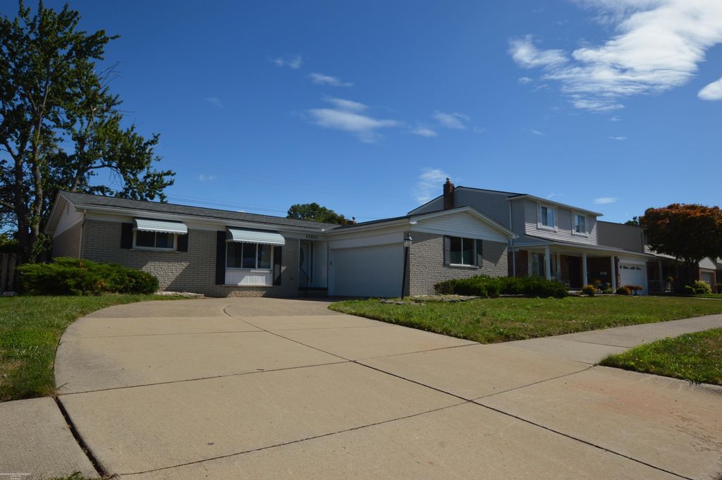 22825 Newberry St, St. Clair Shores city