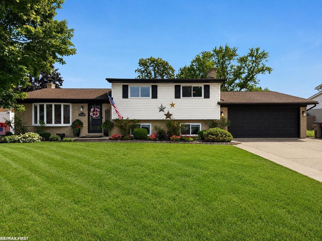 37488 Ladue St, Clinton charter township