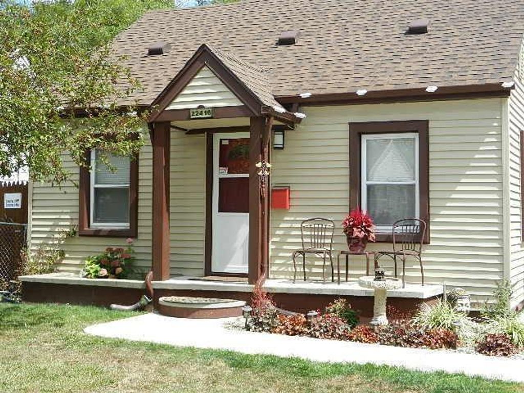22416 Columbus Ave, Warren city