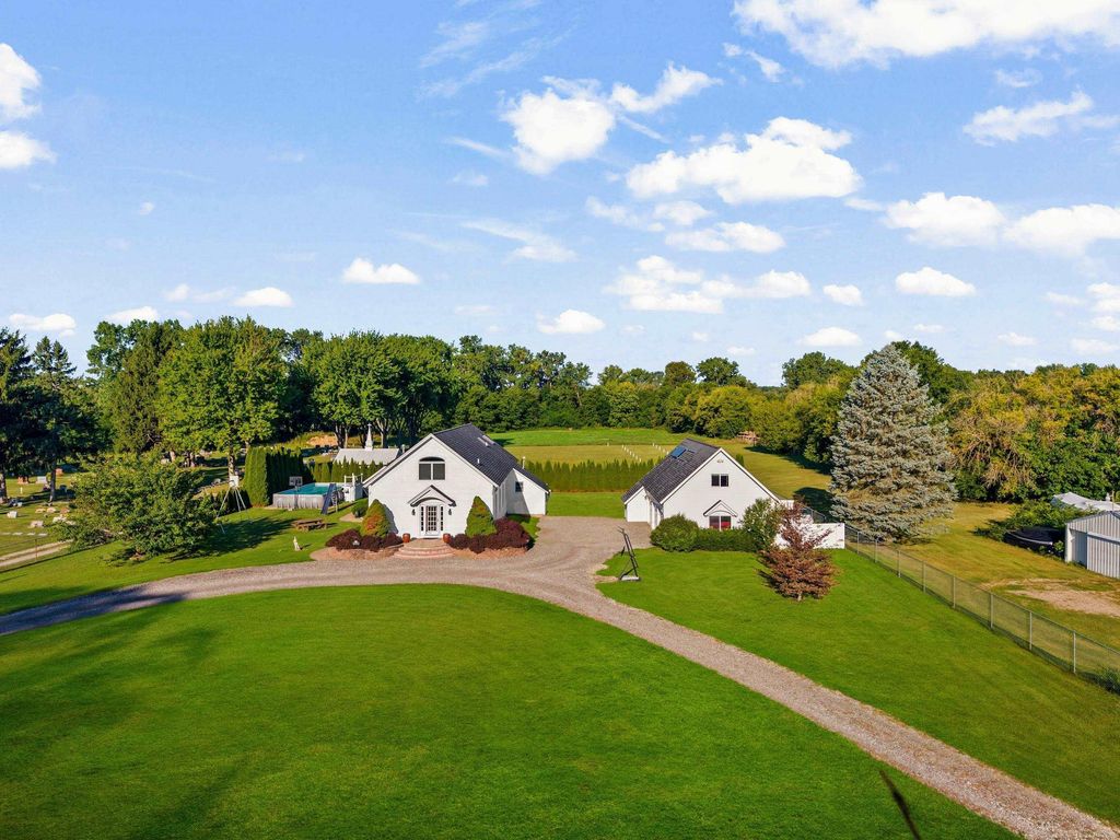 59441 Romeo Plank Rd, Ray township