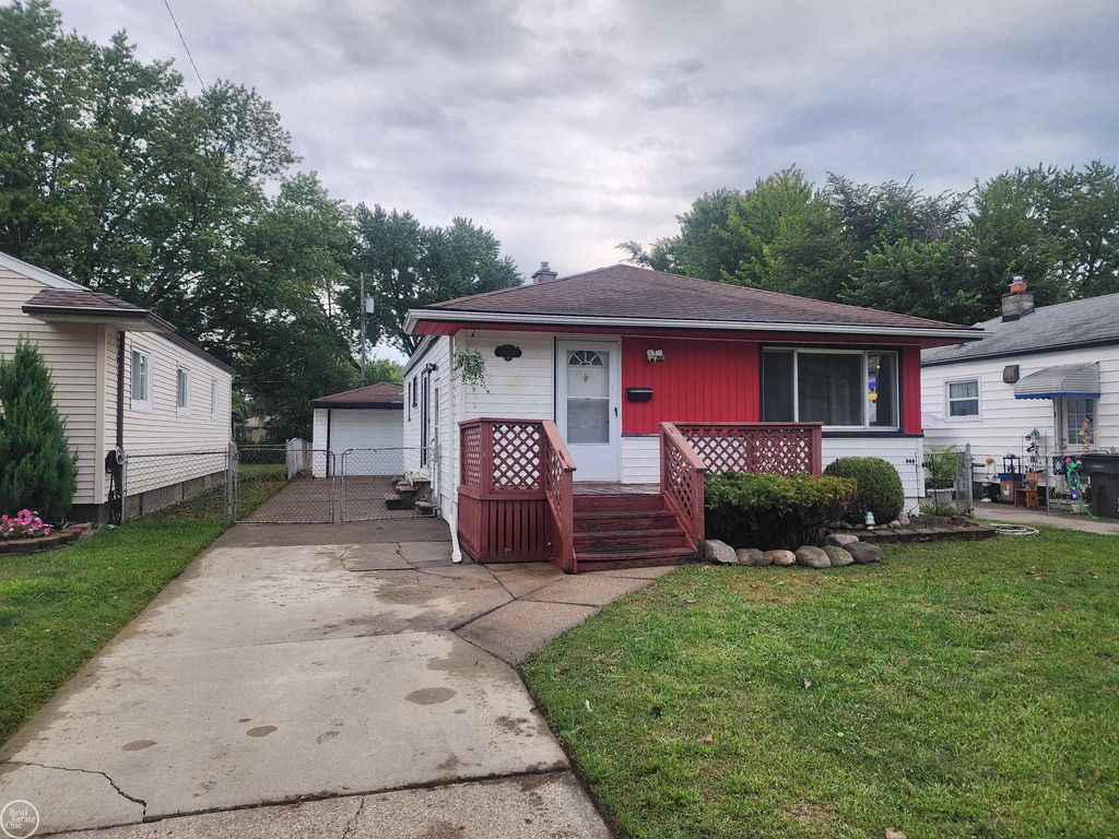 23509 Elmira St, St. Clair Shores city