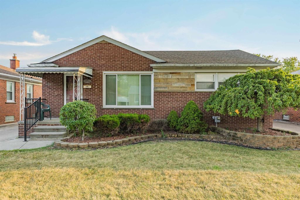 19708 California St, St. Clair Shores city