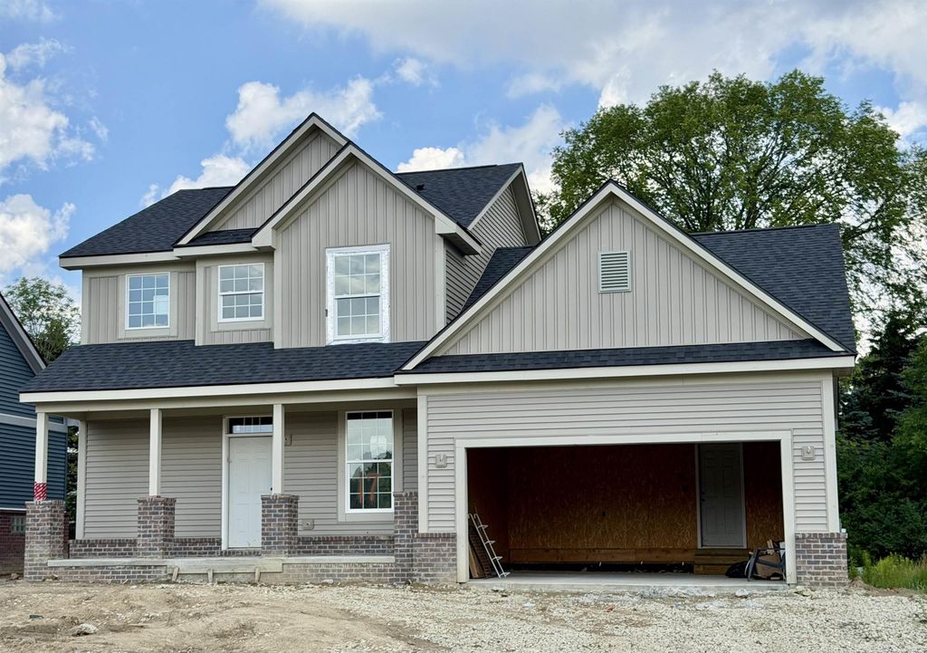 26365 Pine Gate Ave, Chesterfield township