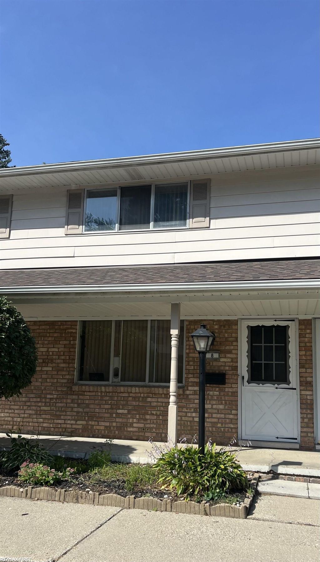 25691 S River Rd, Harrison Twp