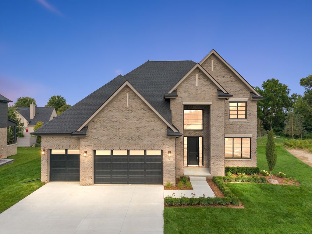 57300 Glen Forest, Washington township