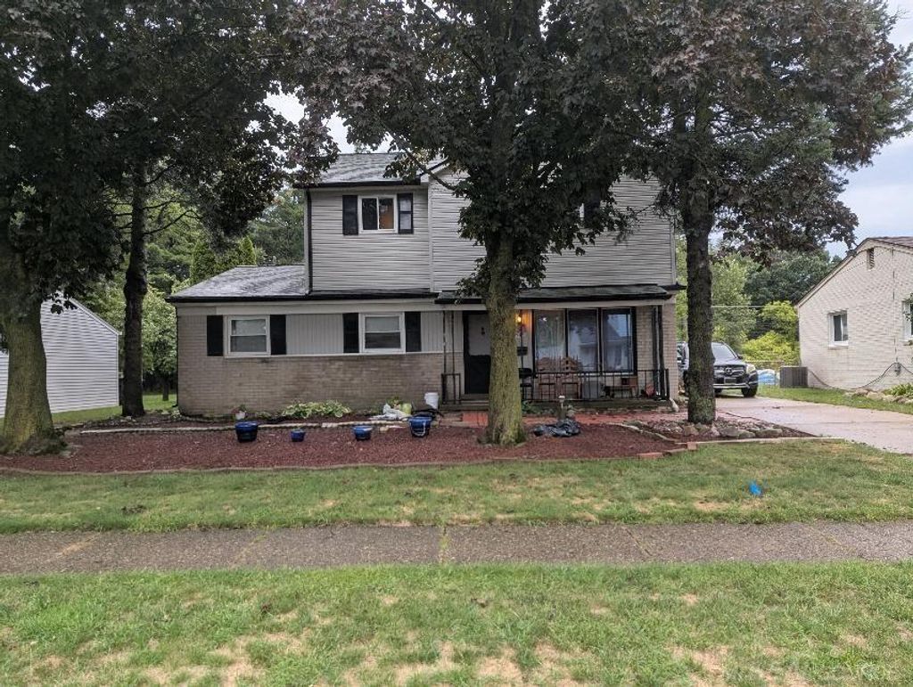 47546 Roland St, Shelby charter township