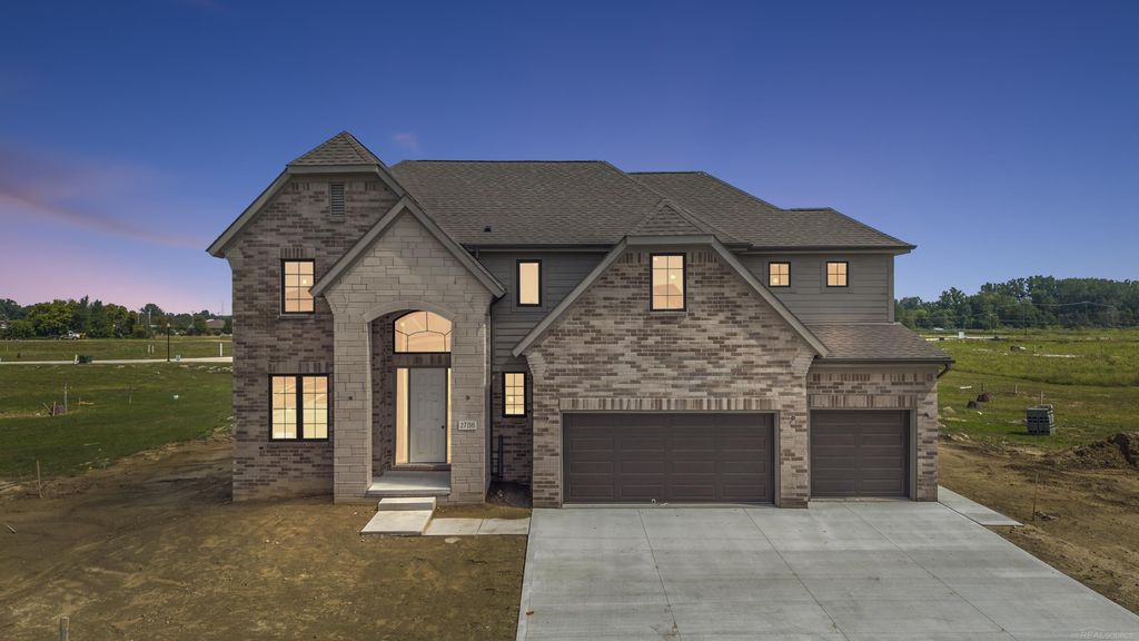 54740 Palomino Dr, Shelby charter township