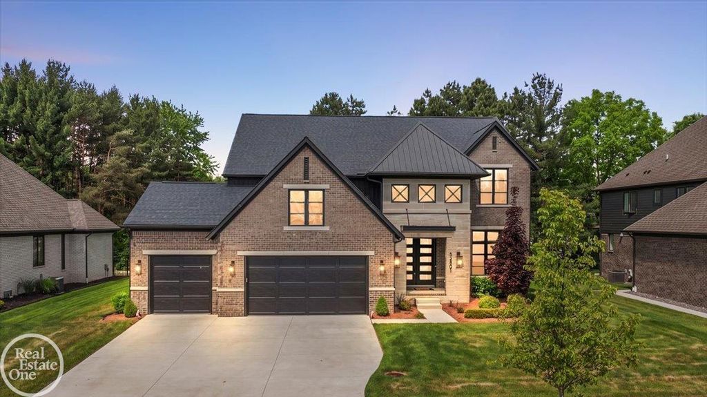 52801 Royal Park Ave, Shelby charter township