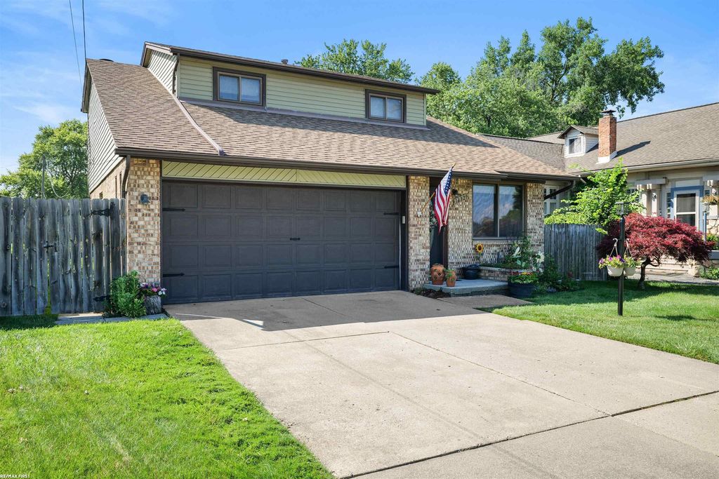 34321 Jefferson, Harrison charter township