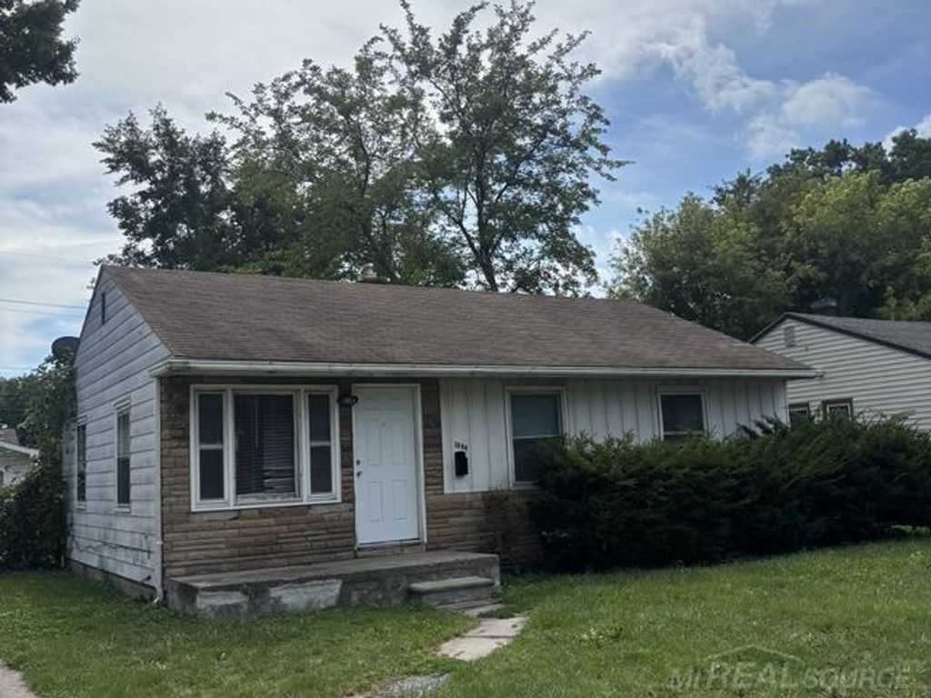 7084 Fisher St, Warren city