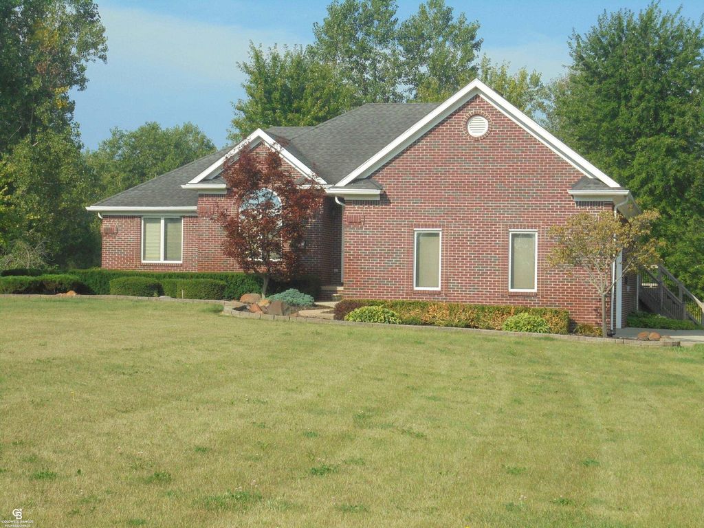 79223 Capac Rd, Armada