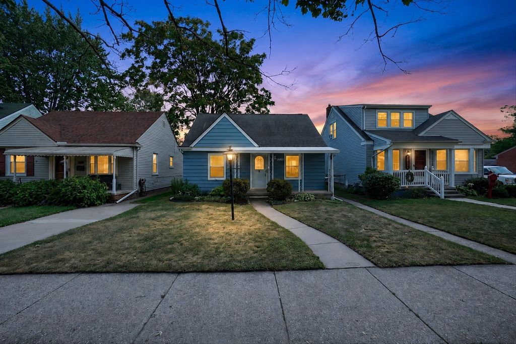 24163 New York St, Dearborn