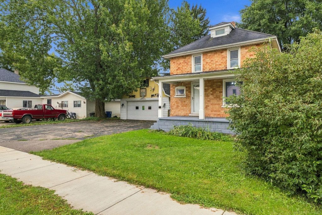 114 Ward St, Croswell
