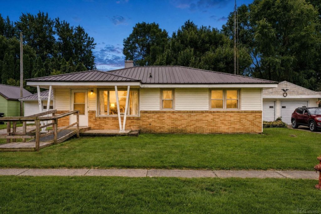130 Gaige St, Croswell