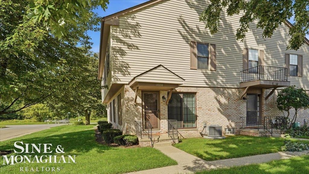 35114 N Bay Circle Cir, Harrison