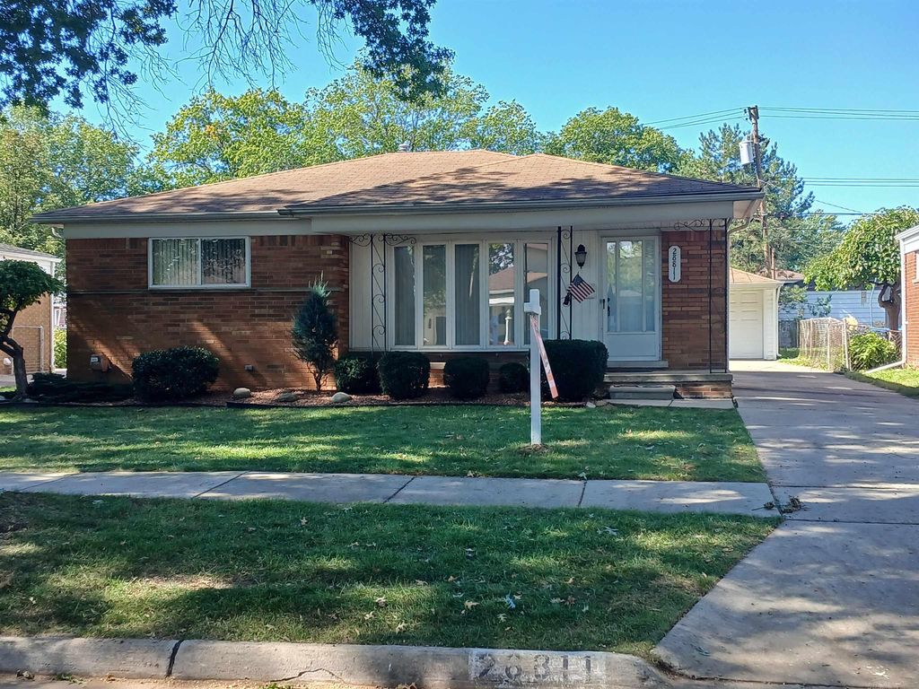 28811 Rockwood St, Saint Clair Shores
