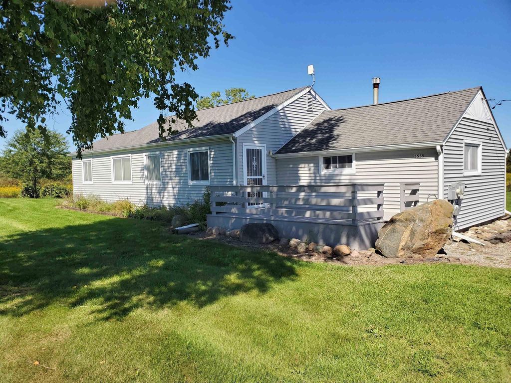 5555 Gardner Line Rd, Croswell