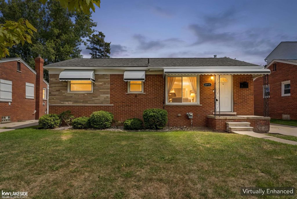 28930 Hughes St, Saint Clair Shores
