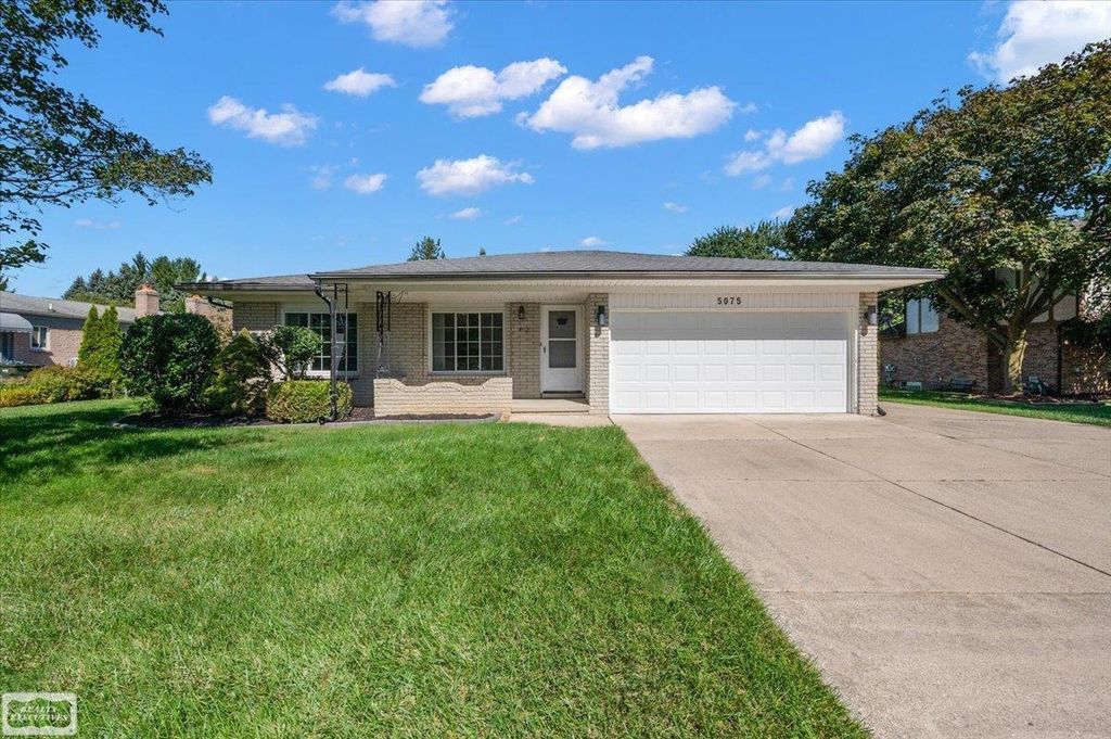 5075 Caraway Dr, Sterling Heights