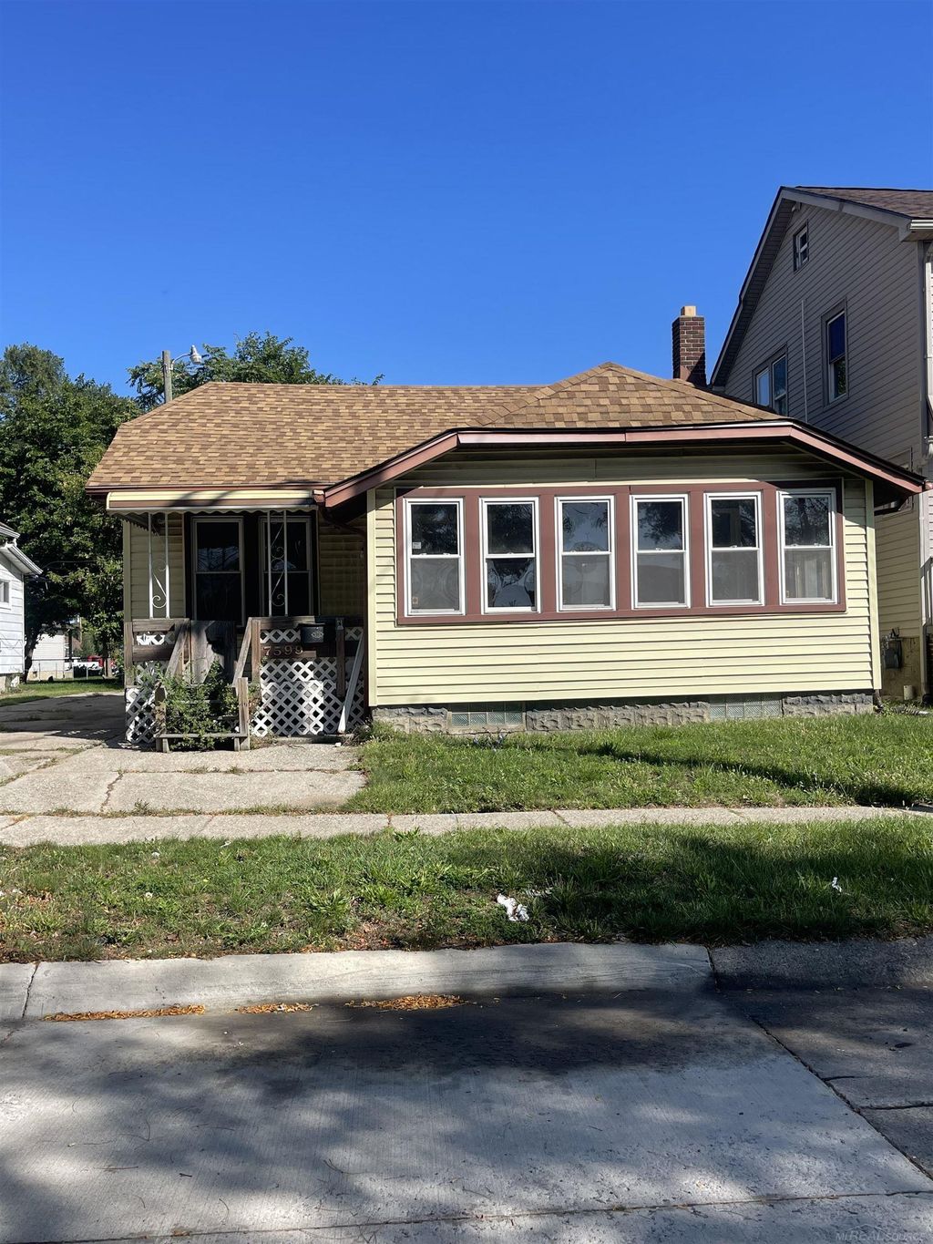 7599 Paige Ave, Warren