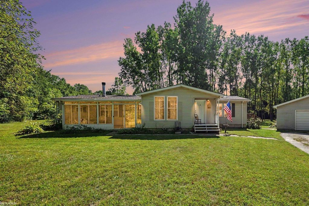 24340 Bordman Rd, Armada Twp