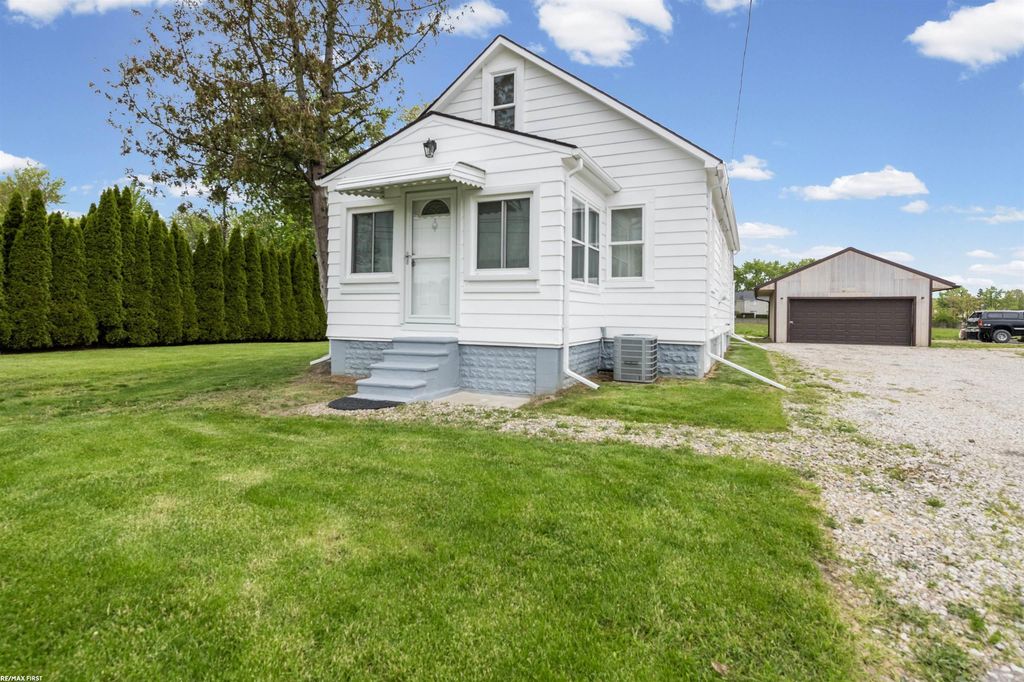 18905 Voiland St, Roseville