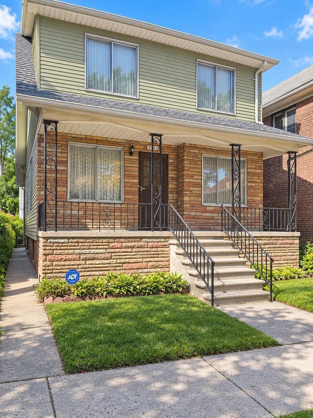 9421 Brombach St, Hamtramck