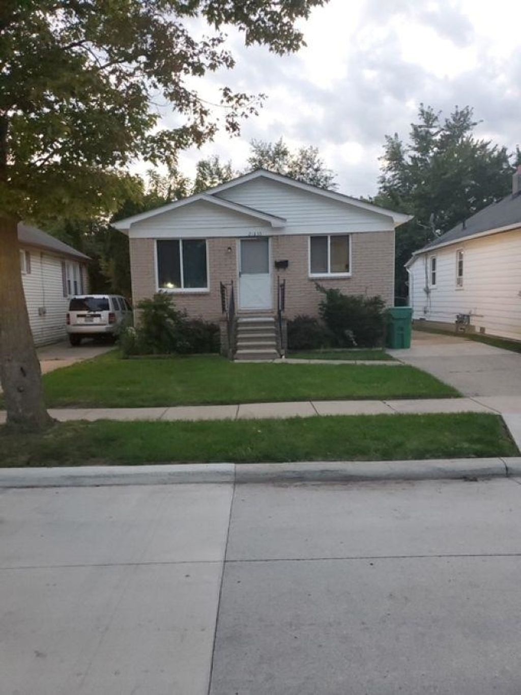 21835 Nevada Ave, Eastpointe