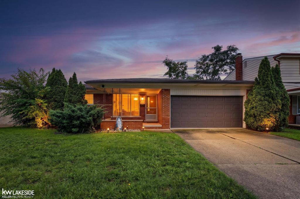 14632 Alger Ave, Warren