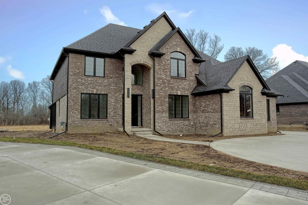 3371 Forster Ln, Shelby Twp
