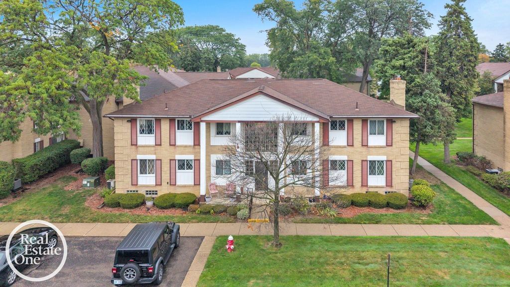 29225 Hayes Rd, Warren