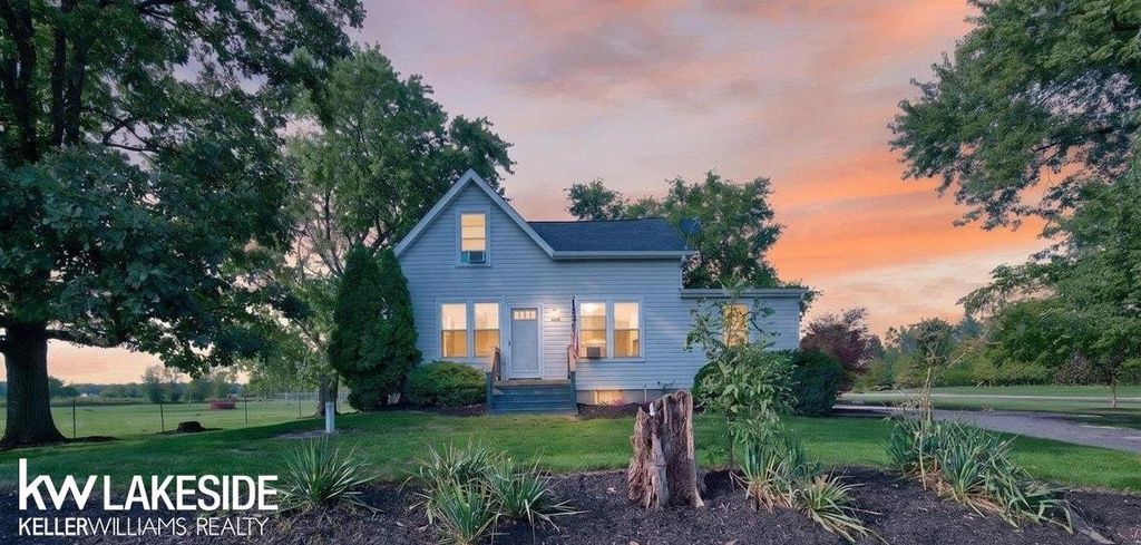 8695 Petz Rd, Imlay City