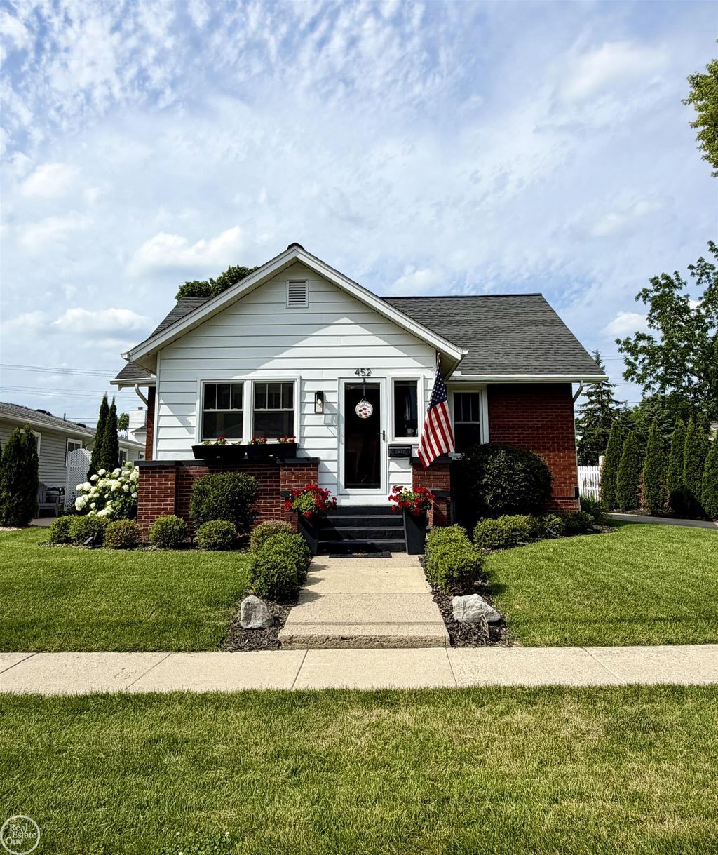 452 Maple St, Plymouth