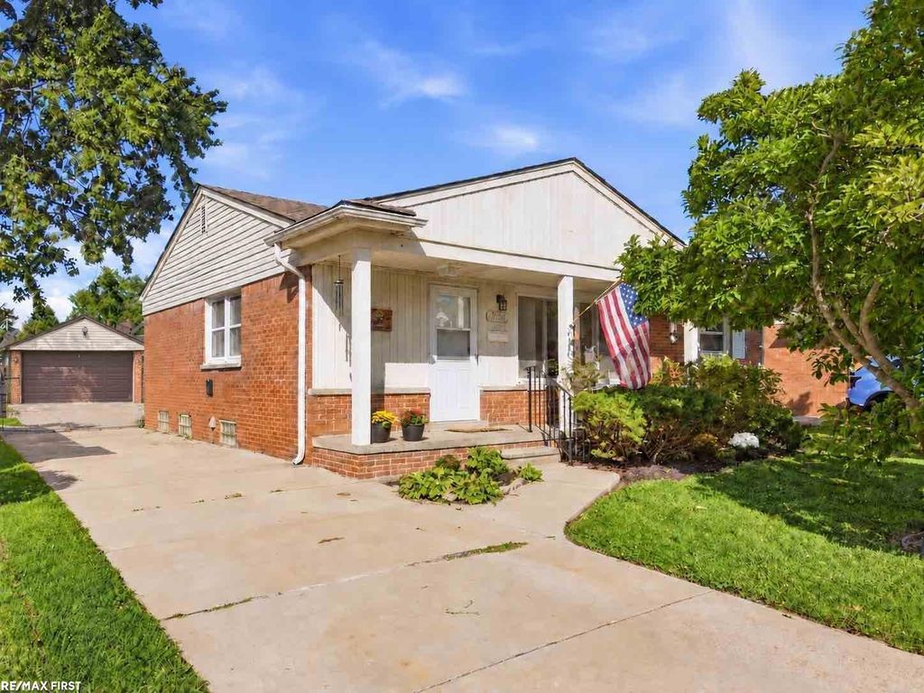 25747 Belleair St, Roseville