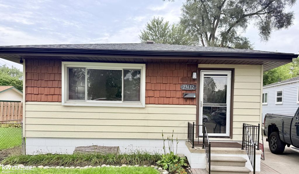 23632 Willard Ave, Warren