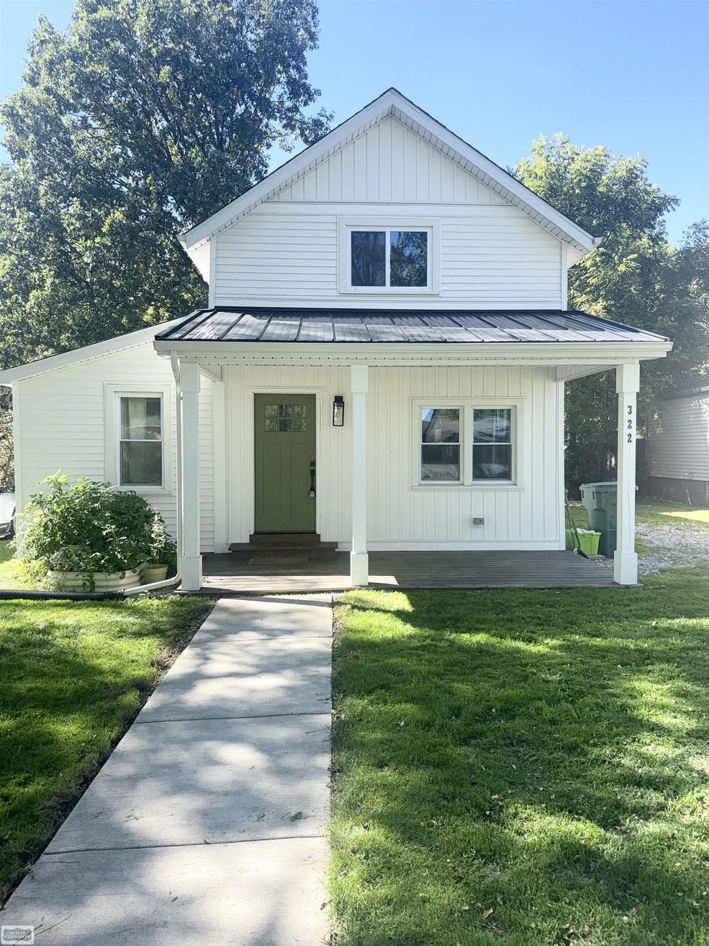 322 Cherry St, Almont