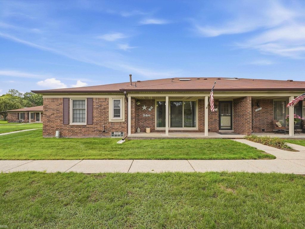 14729 Georgetown Ct, Shelby Twp