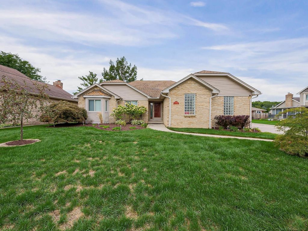 33785 Farmview Ln, Fraser