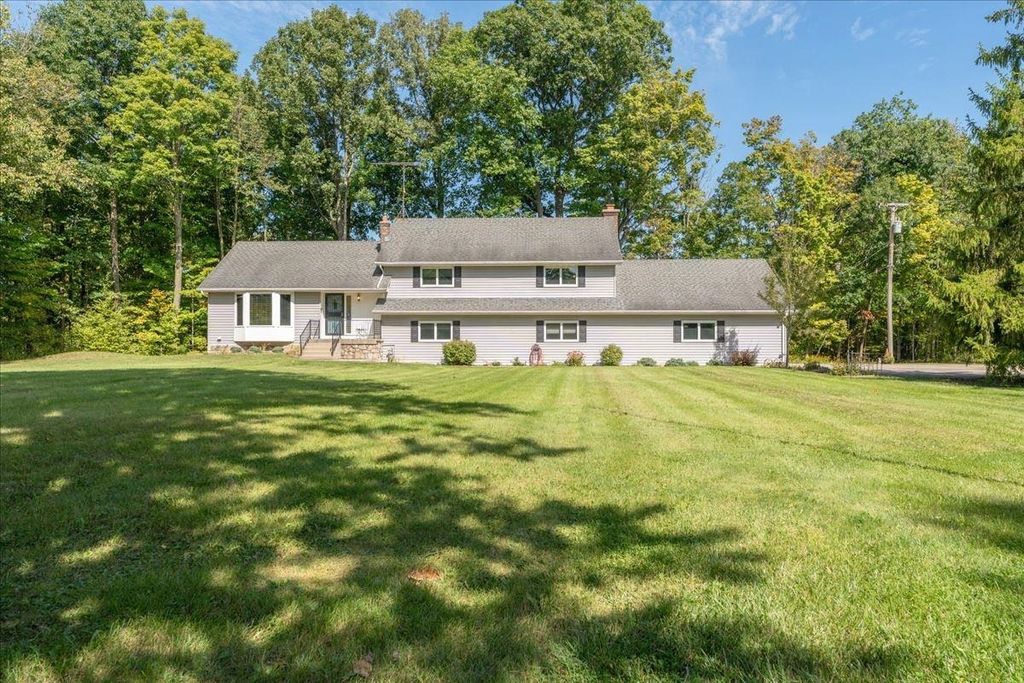 6900 Rattle Run Rd, Saint Clair